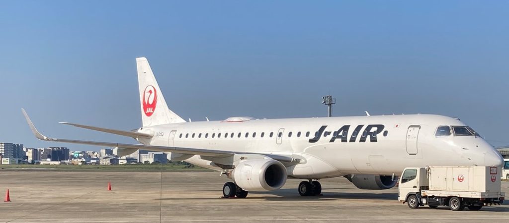 The first JAL/J-AIR E190 to fly with Intelsat's 2Ku kit on board (Image via J-AIR)