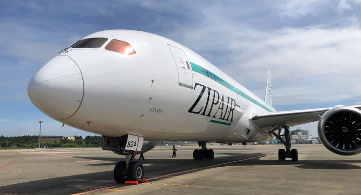 Zipair 787 from the front on the ramp