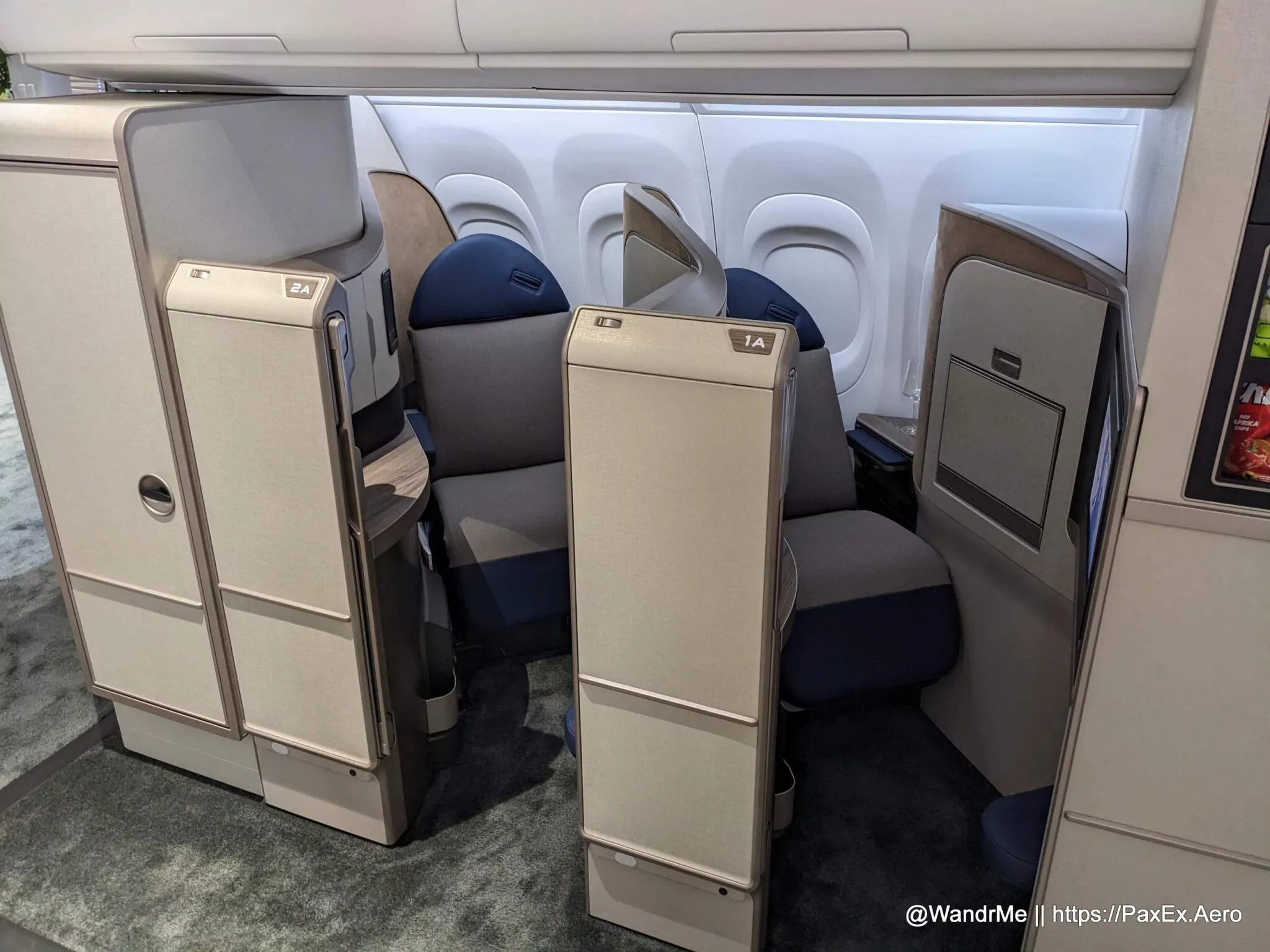 Aurora singleaisle lieflat business class seats unveiled by Collins