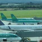 United amidst a sea of Aer Lingus in Dublin (By Thomas Woodtli via CC BY 2.0) https://www.flickr.com/photos/21876032@N02/7874808194