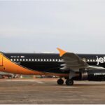 JetlBlue A320 painted with the Boston Bruins livery