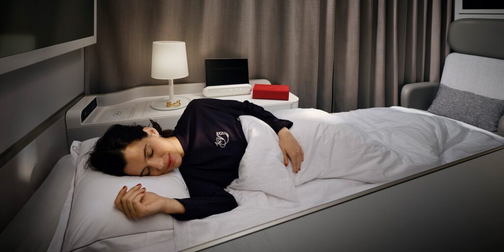 The chaise seat provides the core bed base for increased stability (image via Air France)