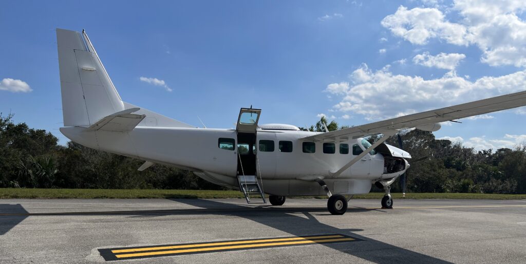 The Plane Simple ESA terminal, situated on the top of the Cessna Caravan fuselage, proved its value during its testing. Copyright Gogo