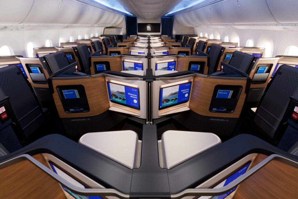 The forward Polaris cabin is reverse herringbone down the middle; the rear cabin is the opposite (Image via United)