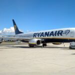 A Ryanair 737-800